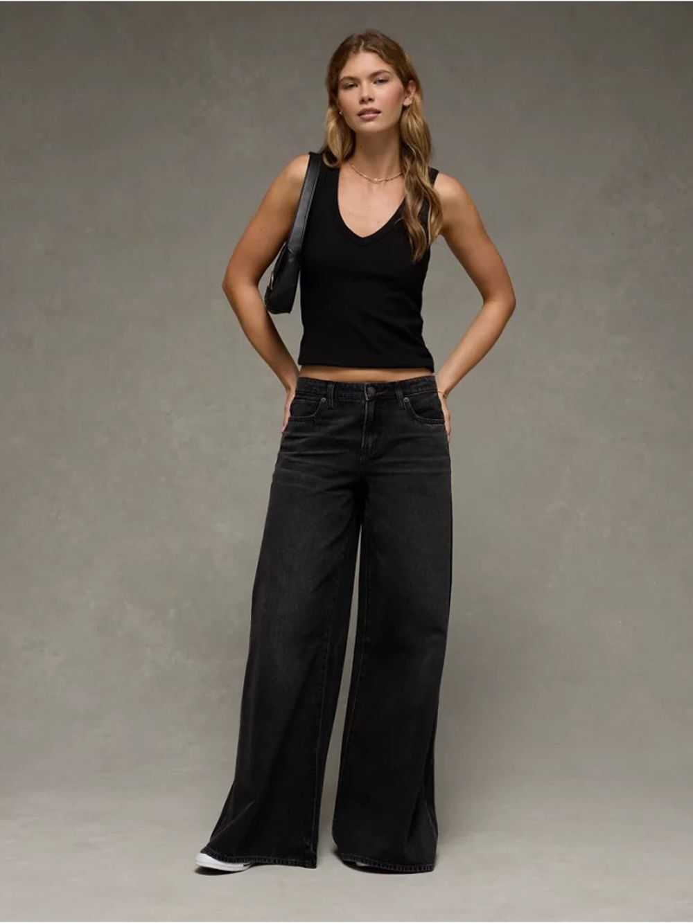 American Eagle Baggy A Line Fit Wide Leg Jean Size 00/24 Regular in Proper Black